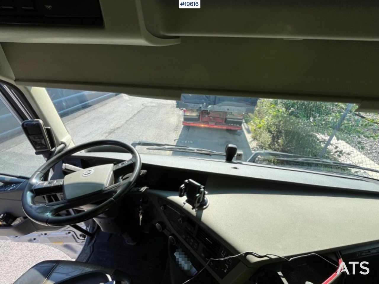 Camion ampliroll Volvo FH420