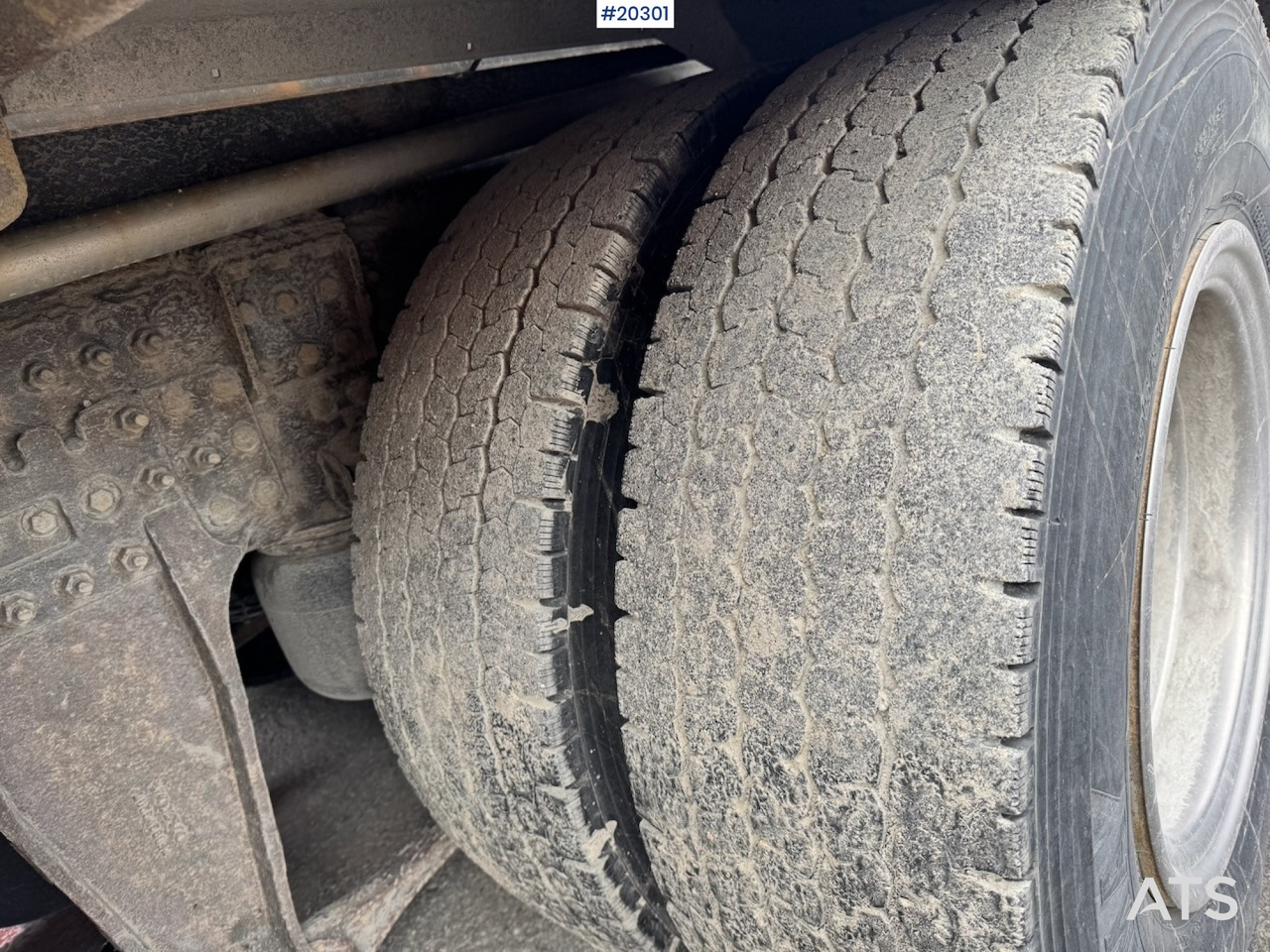 Camion ampliroll Volvo FH480 Krokbil