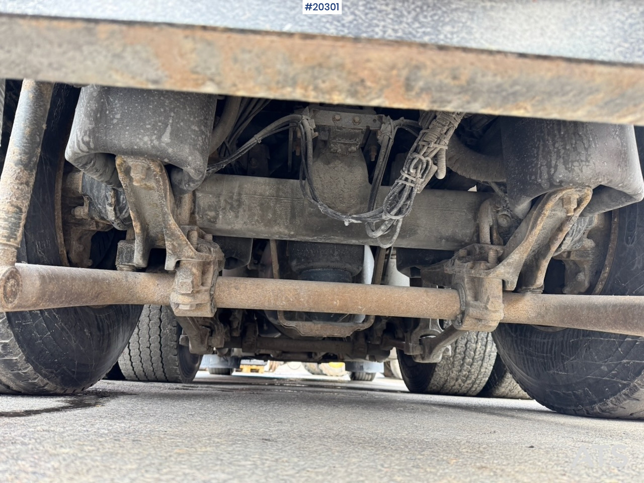 Camion ampliroll Volvo FH480 Krokbil