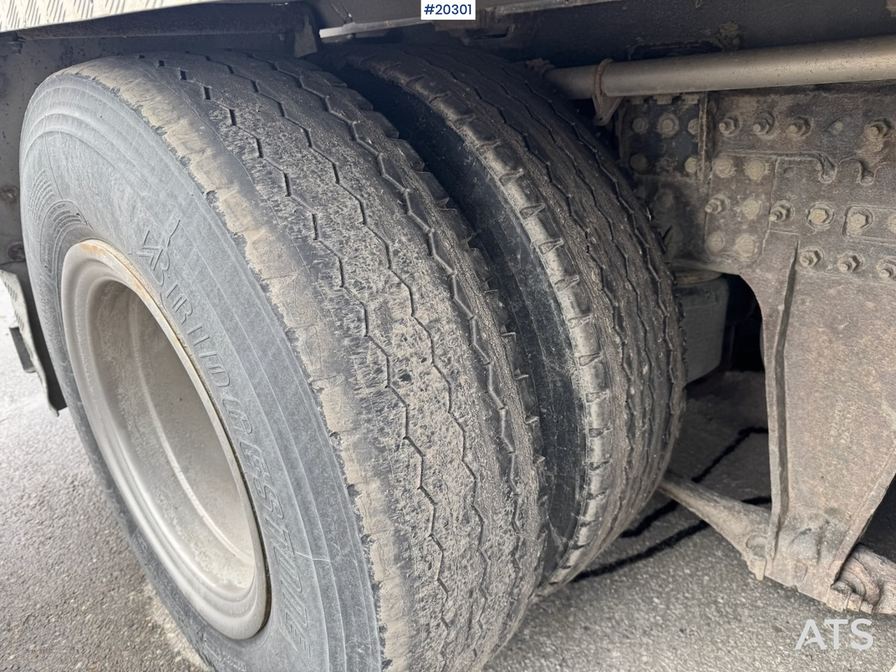 Camion ampliroll Volvo FH480 Krokbil