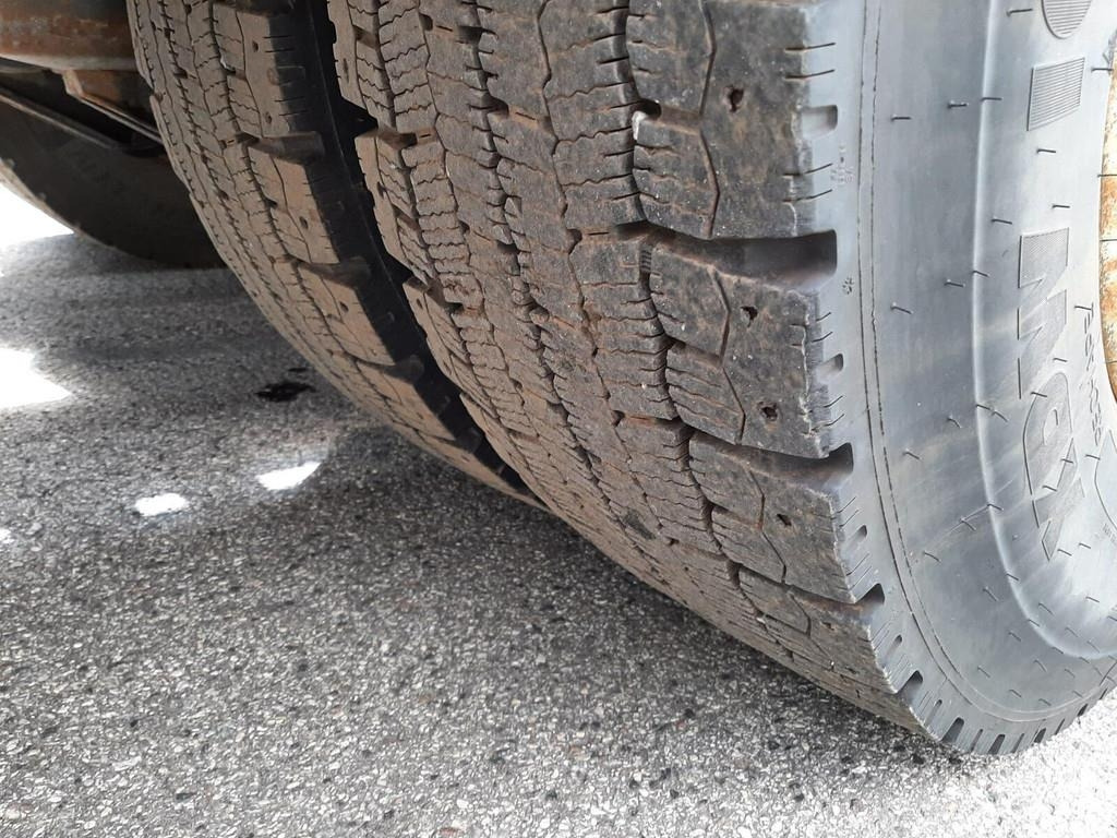 Camion ampliroll Volvo FH500 6X2 PALIFT + HMF 2120 K5