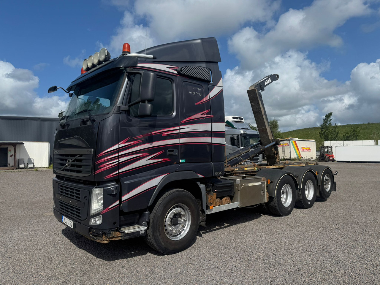Camion ampliroll Volvo FH540