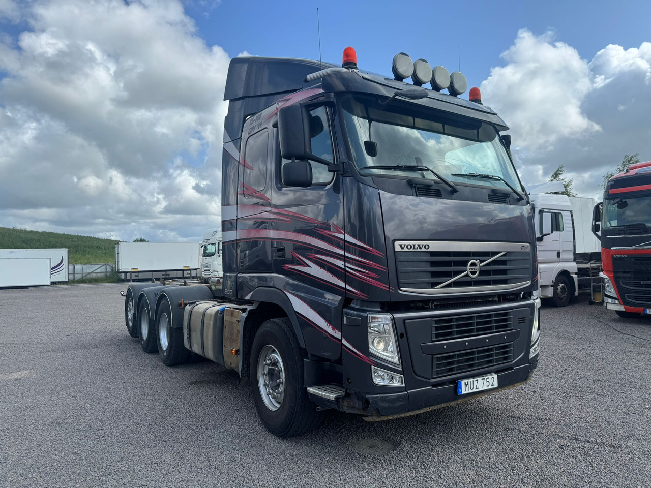 Camion ampliroll Volvo FH540