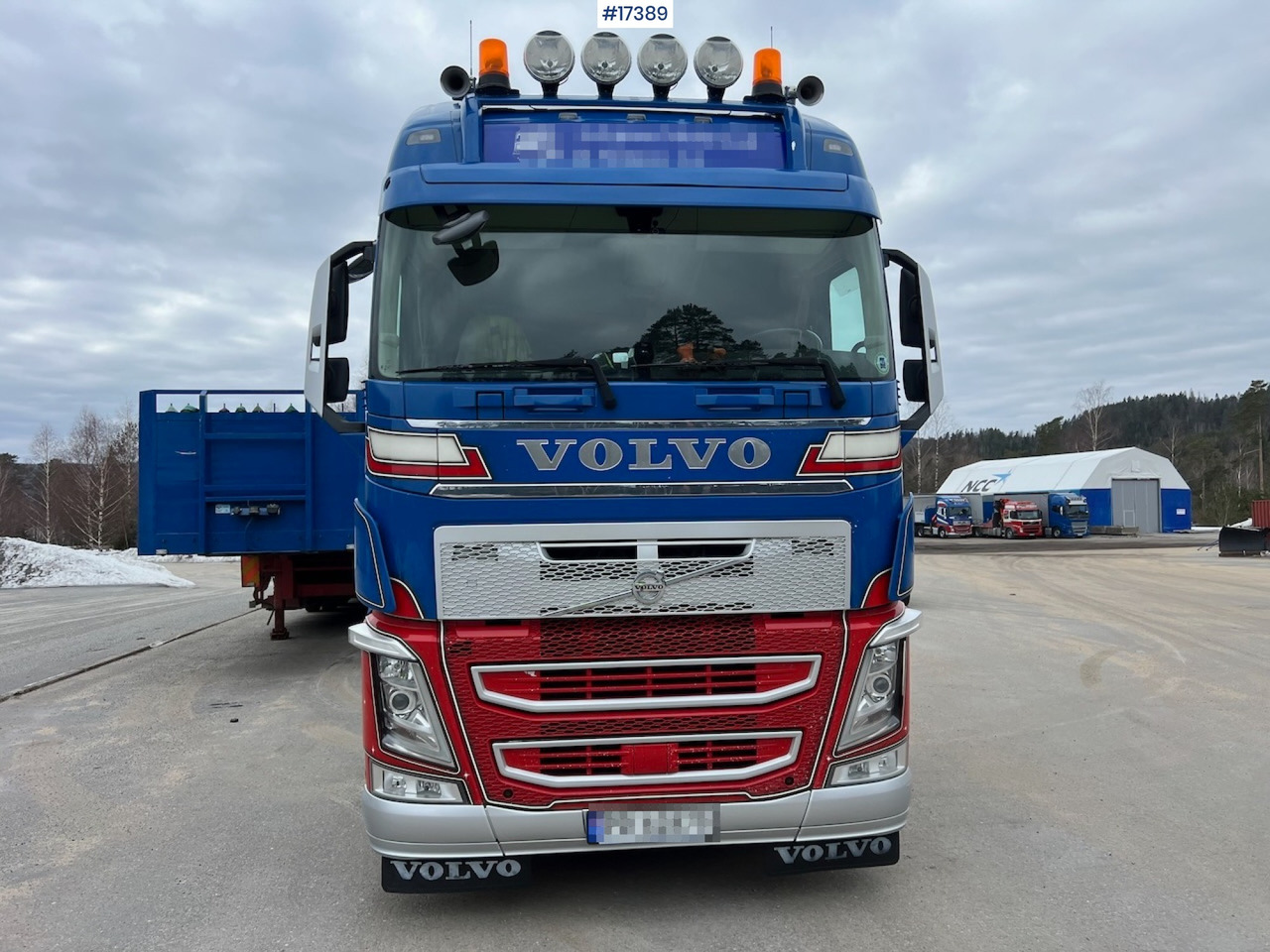Camion ampliroll Volvo FH540