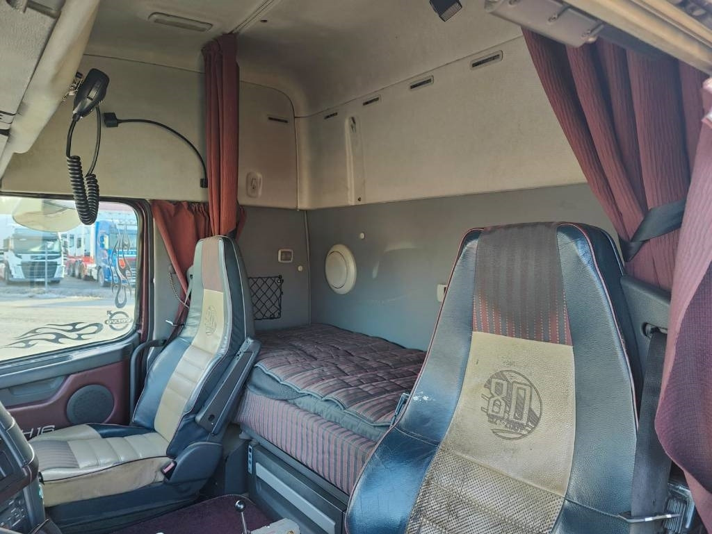 Camion ampliroll Volvo FH 16 4600