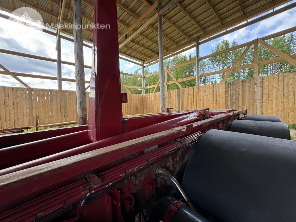 Camion ampliroll Volvo FH 16 550