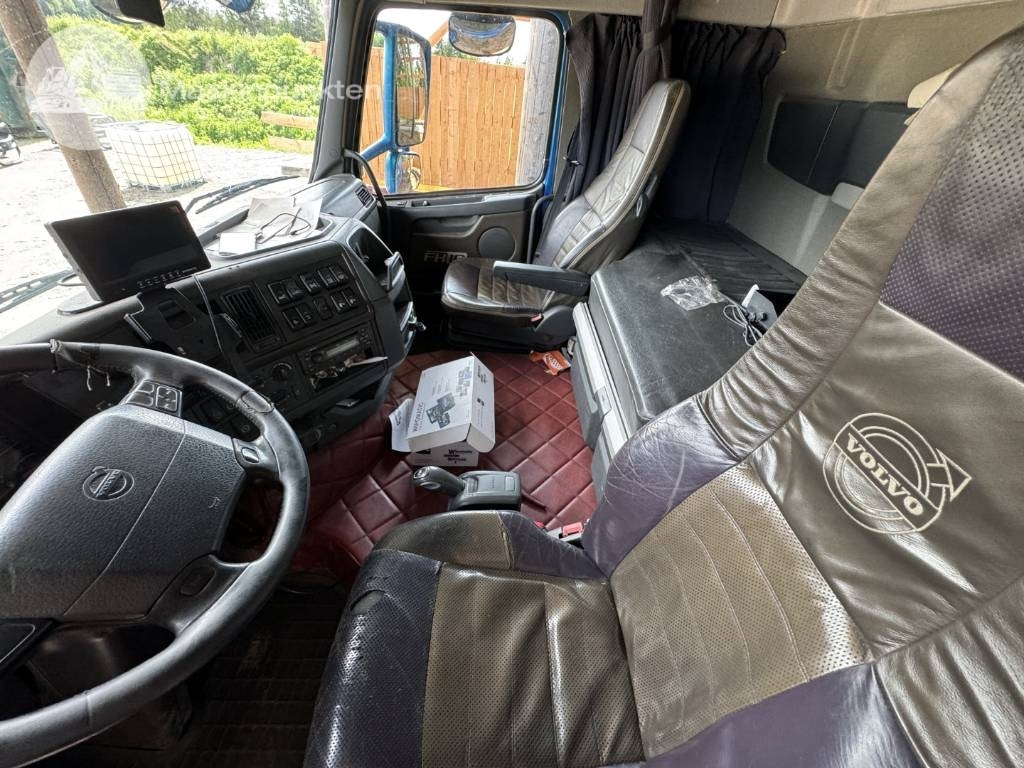 Camion ampliroll Volvo FH 16 550