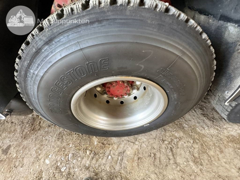 Camion ampliroll Volvo FH 16 550