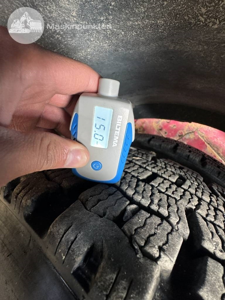 Camion ampliroll Volvo FH 16 550