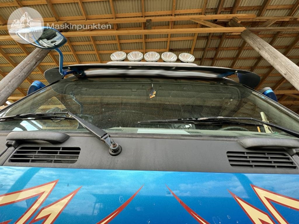 Camion ampliroll Volvo FH 16 550