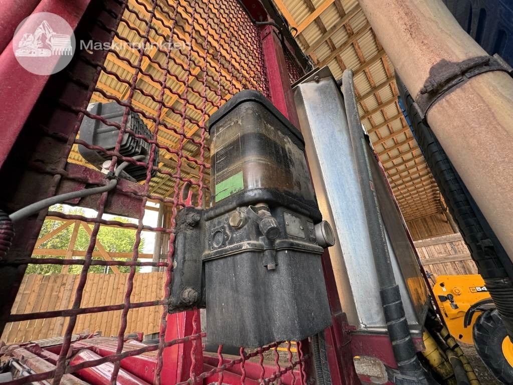 Camion ampliroll Volvo FH 16 550