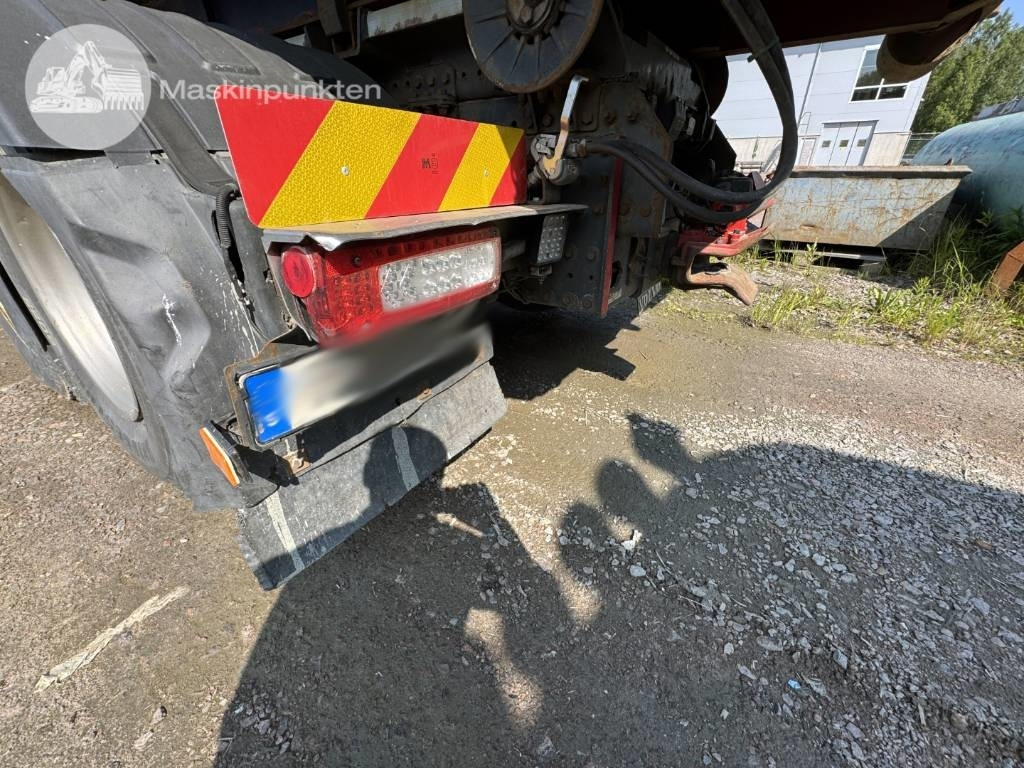 Camion ampliroll Volvo FH 16 750