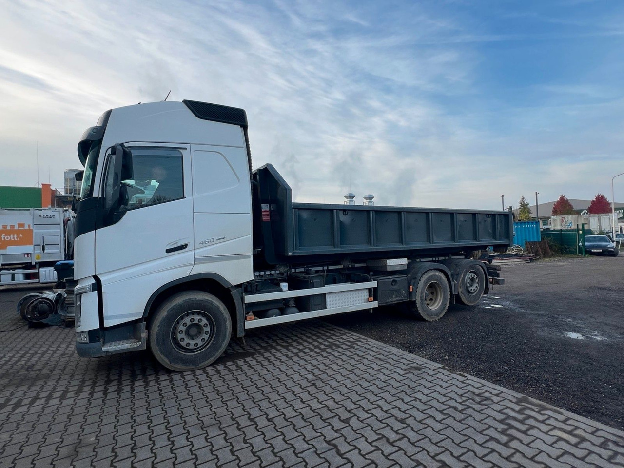 Camion ampliroll Volvo FH 460 6x2 HYVA Haken mit Klimaanlage