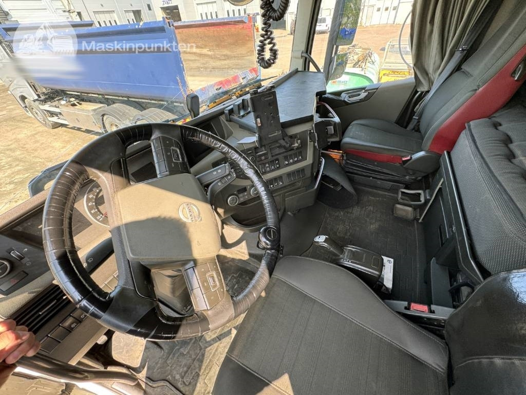 Camion ampliroll Volvo FH 500