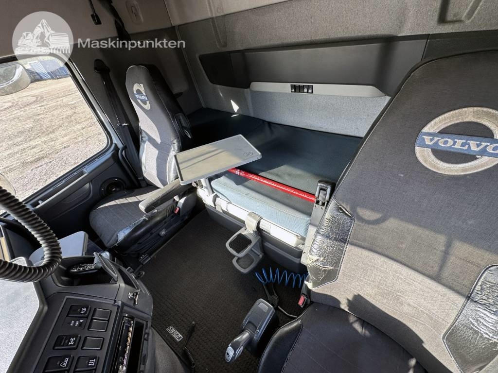 Camion ampliroll Volvo FH 500
