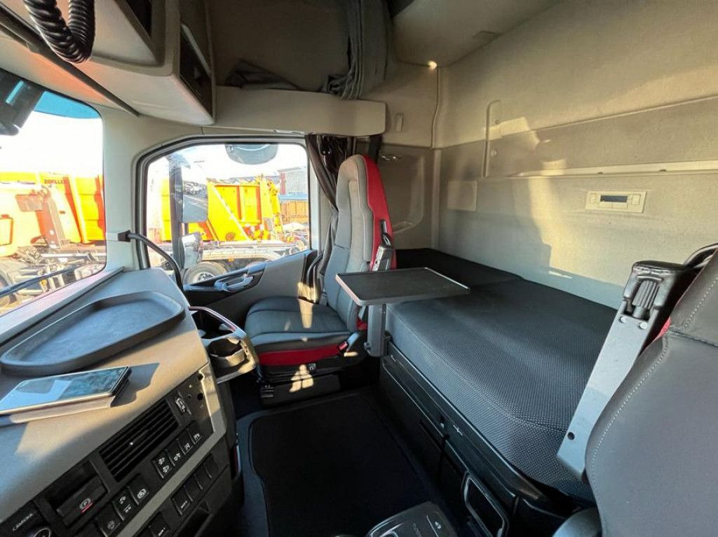 Camion ampliroll Volvo FH 500 6x2 Abrollkipper Funkfernbedienung