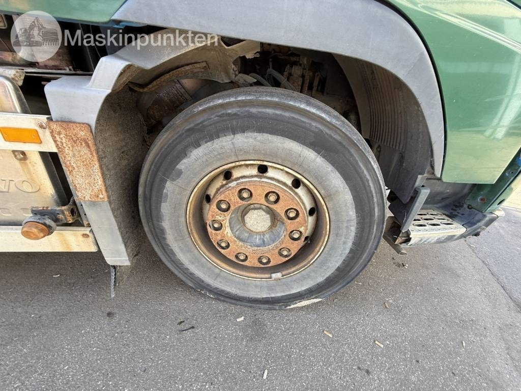 Camion ampliroll Volvo FH 520