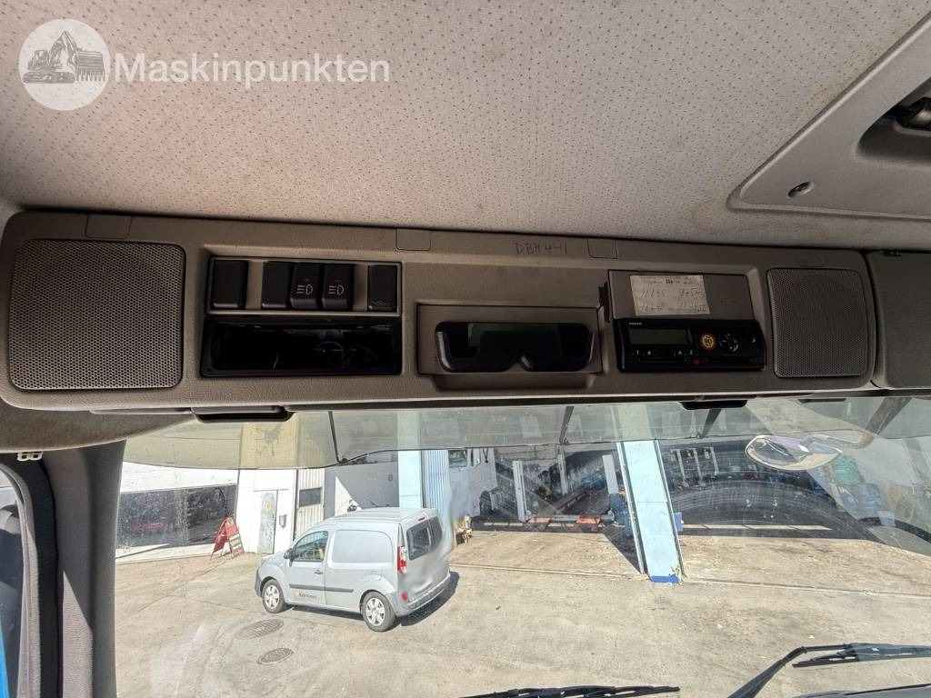 Camion ampliroll Volvo FH 520