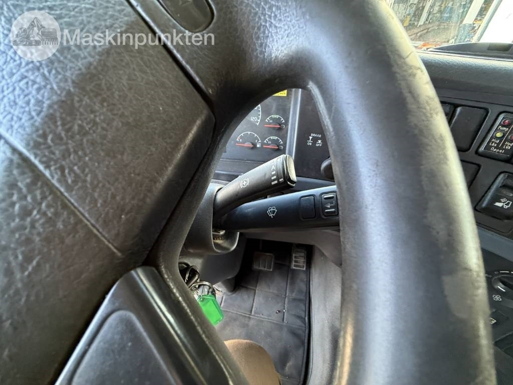 Camion ampliroll Volvo FH 520