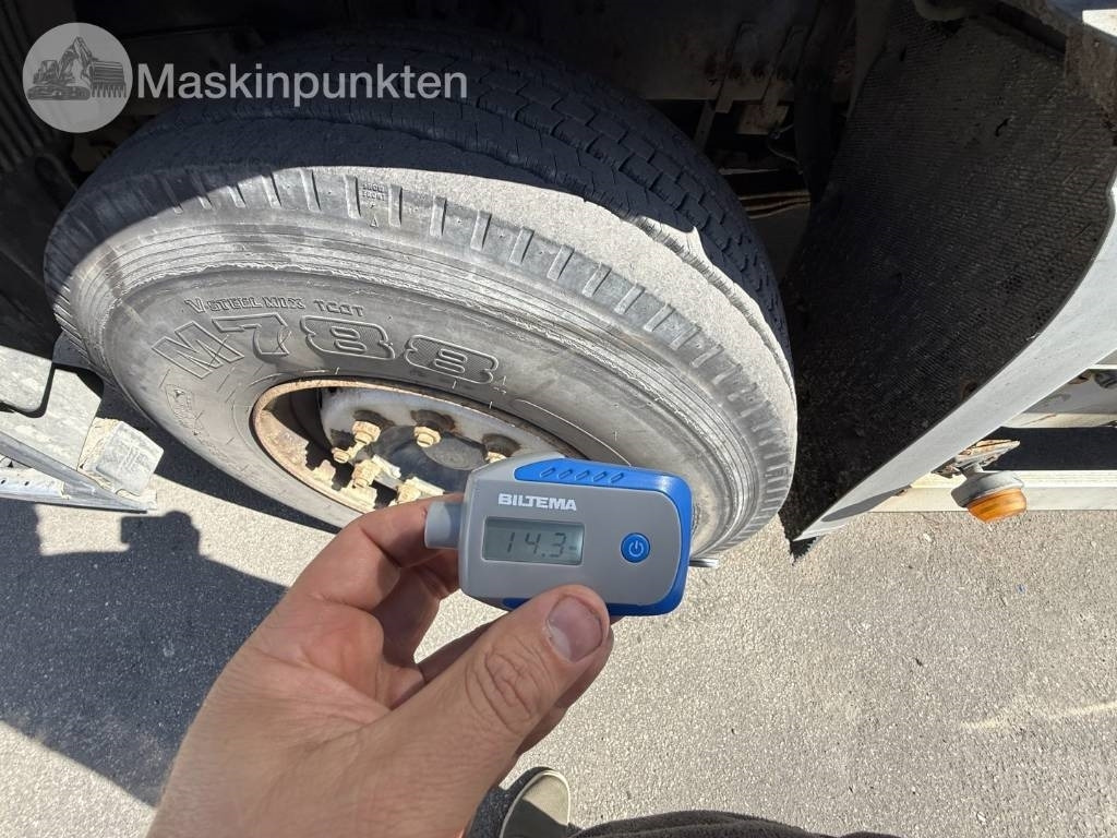 Camion ampliroll Volvo FH 520