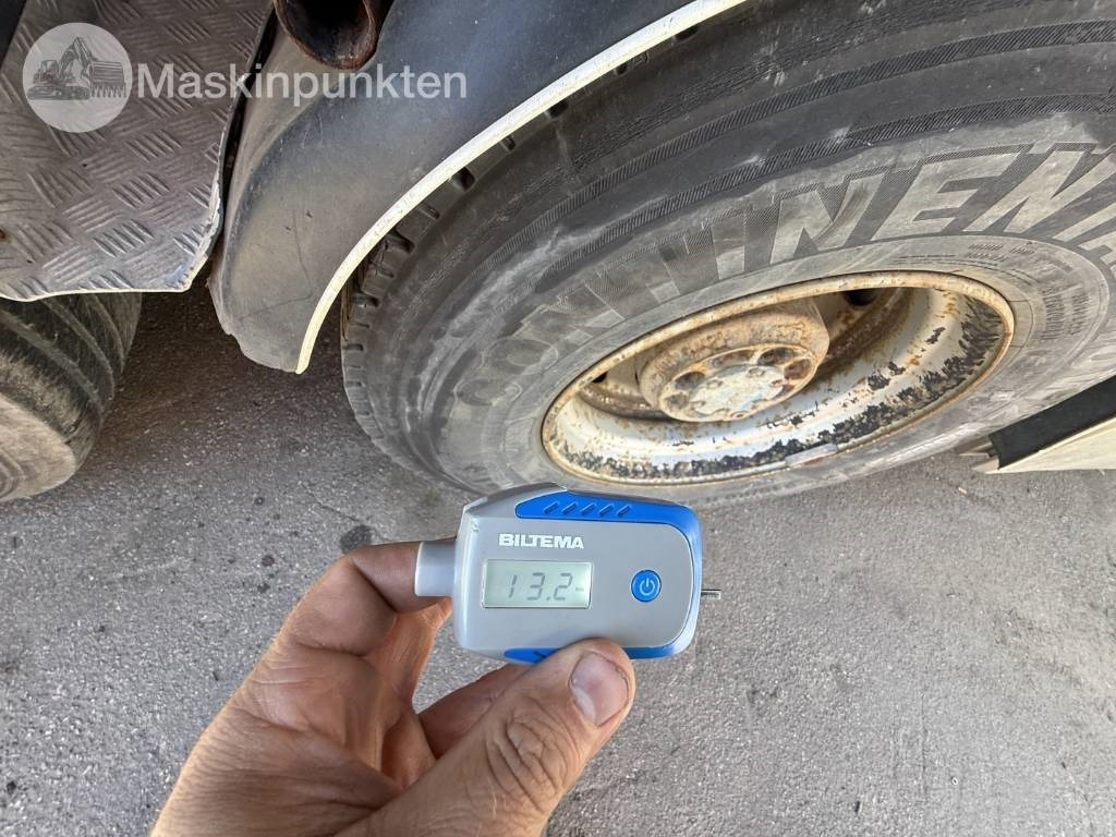 Camion ampliroll Volvo FH 520