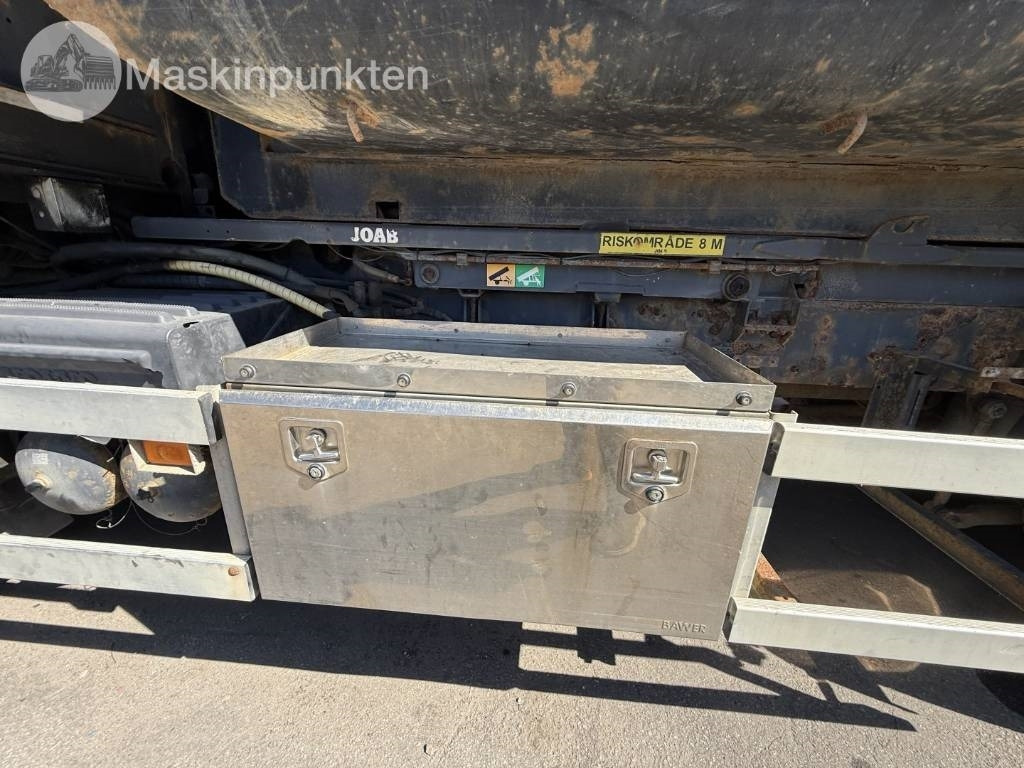 Camion ampliroll Volvo FH 520