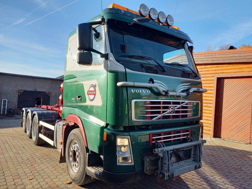 Camion ampliroll Volvo FH 520, 8x4, MULTILIFT
