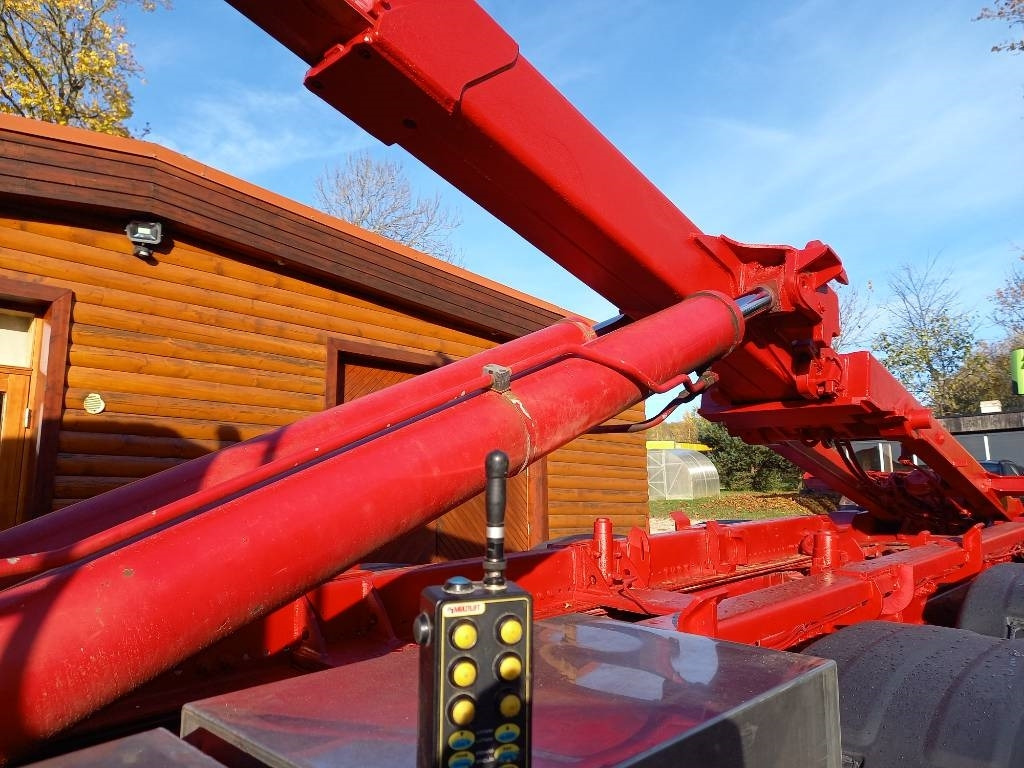 Camion ampliroll Volvo FH 520, 8x4, MULTILIFT