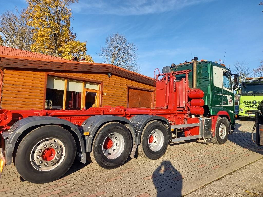 Camion ampliroll Volvo FH 520, 8x4, MULTILIFT
