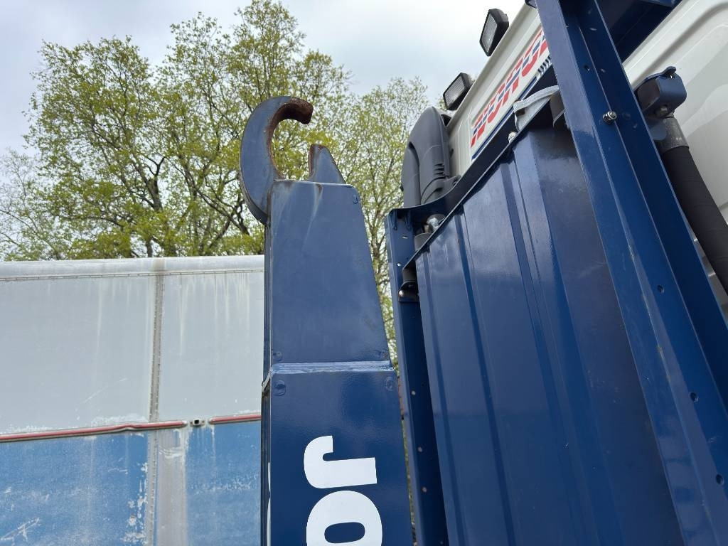 Camion ampliroll Volvo FH 540