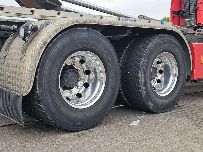 Camion ampliroll Volvo FH 540 6X4 LIFTING BOOGIE