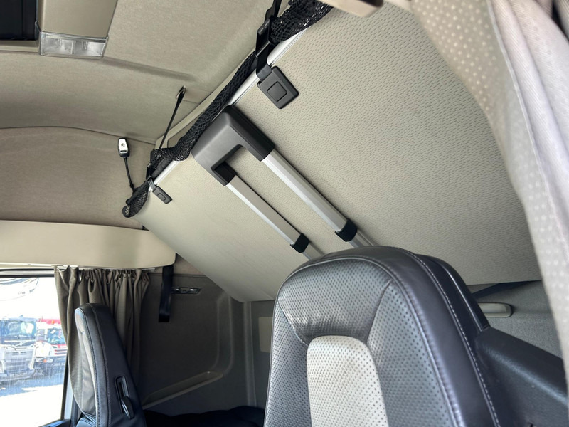 Camion ampliroll Volvo FH 540 | 6x4 | HIAB 21 | NOSTOTELI | TULOSSA