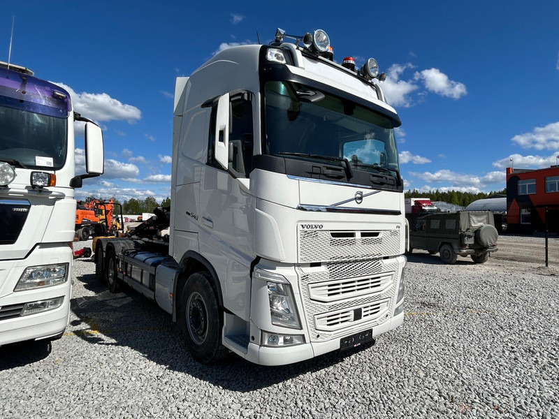 Camion ampliroll Volvo FH 540 | 6x4 | HIAB 21 | NOSTOTELI | TULOSSA