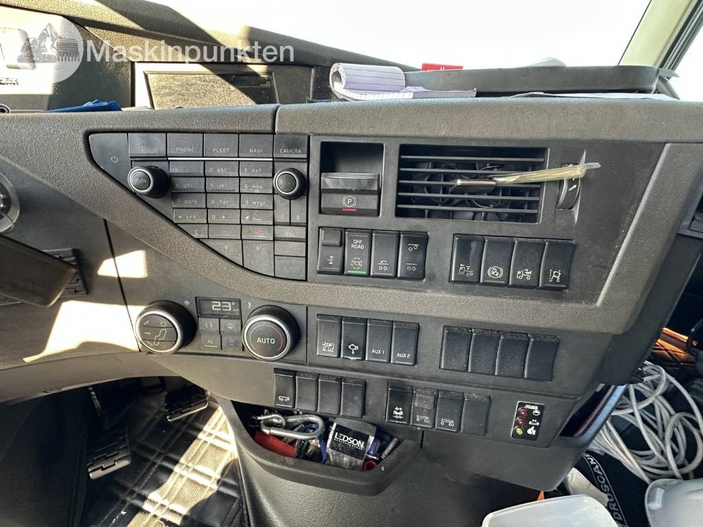 Camion ampliroll Volvo FH 6*2