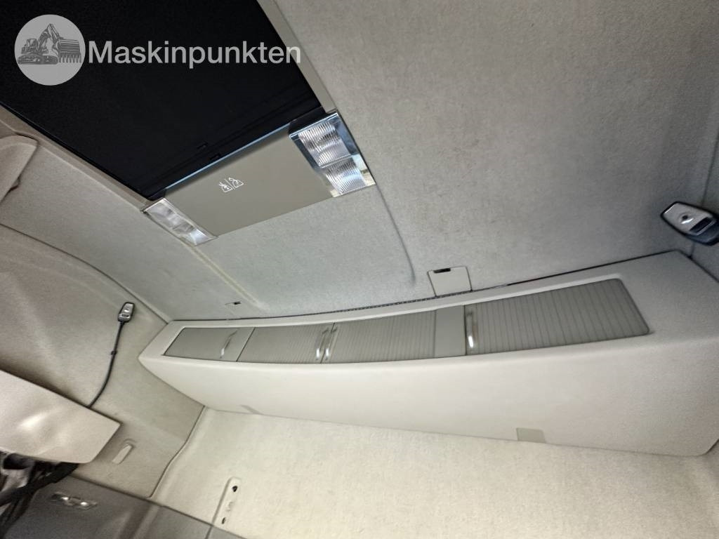 Camion ampliroll Volvo FH 6*2