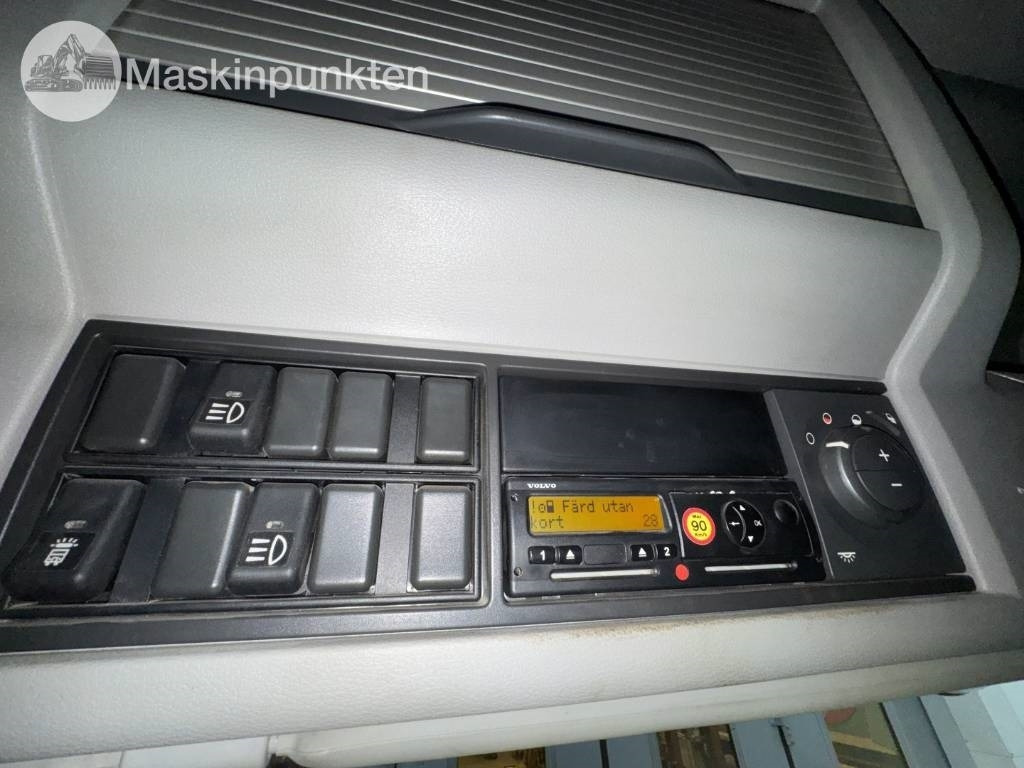 Camion ampliroll Volvo FH 8*4 Tridem lastväxlare