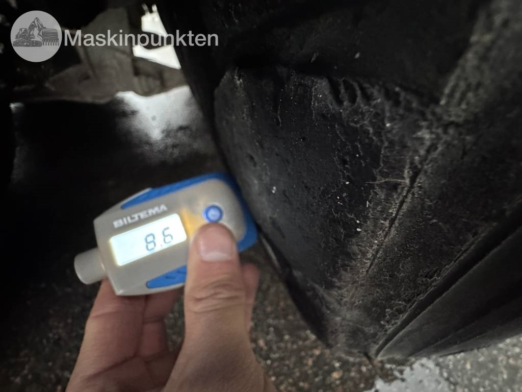 Camion ampliroll Volvo FH 8*4 Tridem lastväxlare