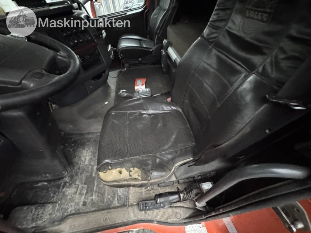 Camion ampliroll Volvo FH 8*4 Tridem lastväxlare