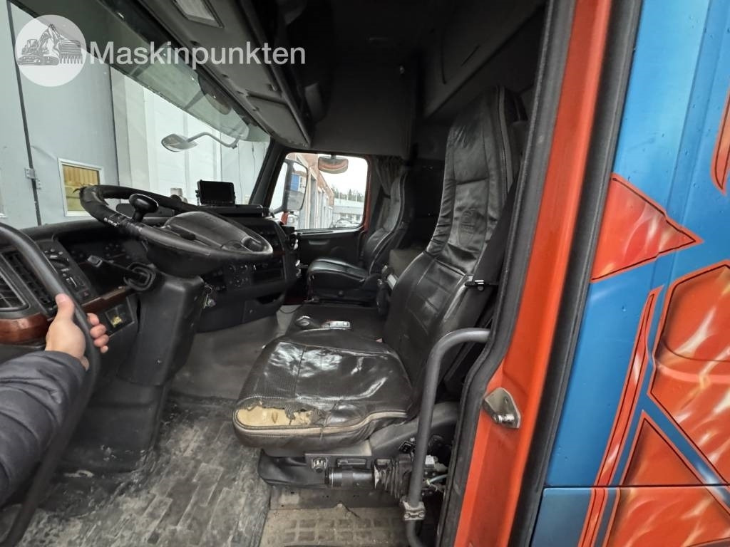 Camion ampliroll Volvo FH 8*4 Tridem lastväxlare