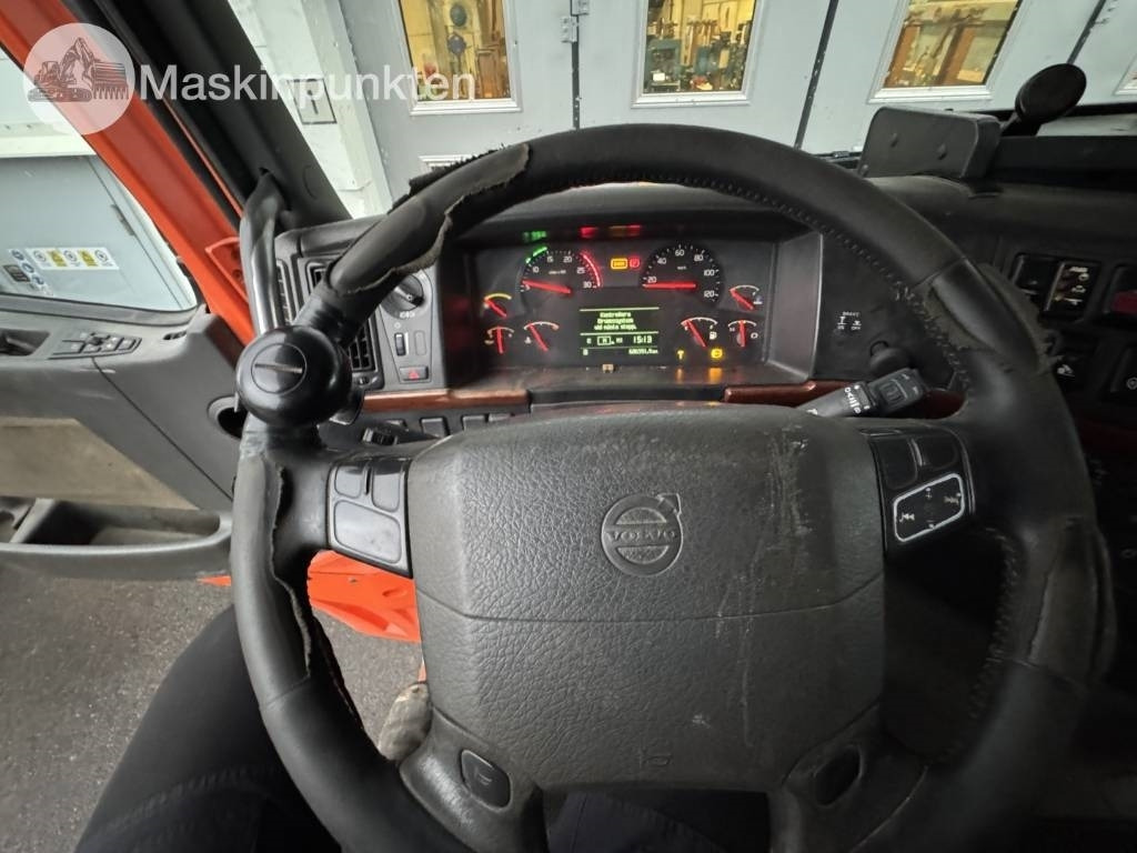 Camion ampliroll Volvo FH 8*4 Tridem lastväxlare