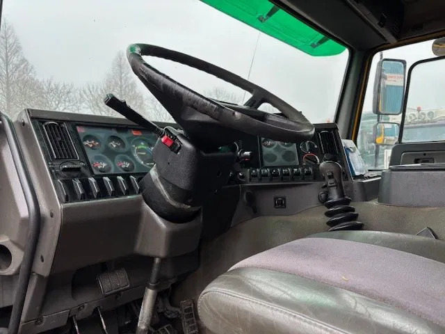 Camion ampliroll Volvo FL 12.380 6x2 A-RIDE (ORIGINAL DUTCH) HOOK-ARM CONTAINER SYSTEM (FULL STEEL SUSPENSION / REDUCTION AXLE / 10 TIRES / 8.000 KG. F