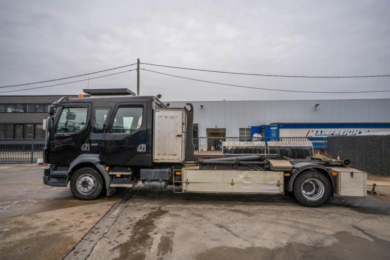 Camion ampliroll Volvo FL 240- 7p. + PALIFT