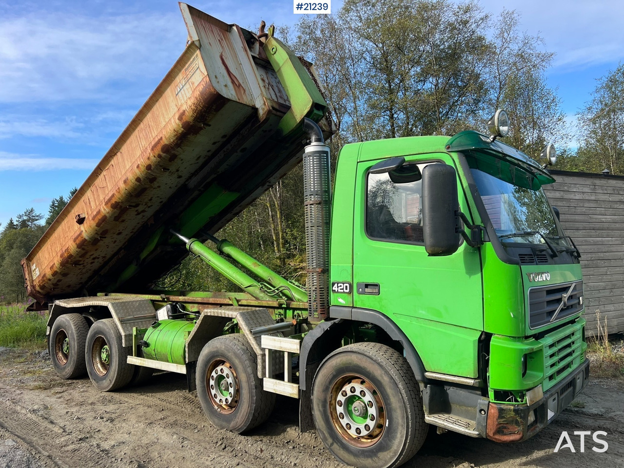 Camion ampliroll Volvo FM12
