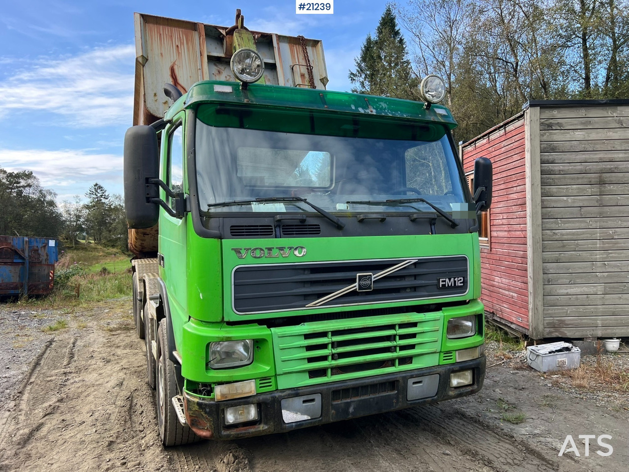 Camion ampliroll Volvo FM12
