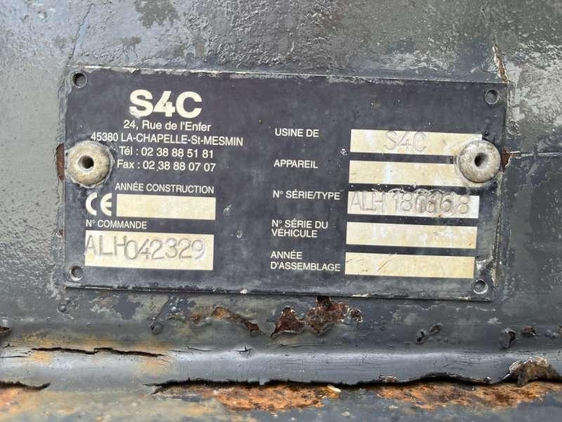 Camion ampliroll Volvo FM12 - 340