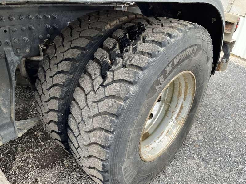 Camion ampliroll Volvo FM12 - 340