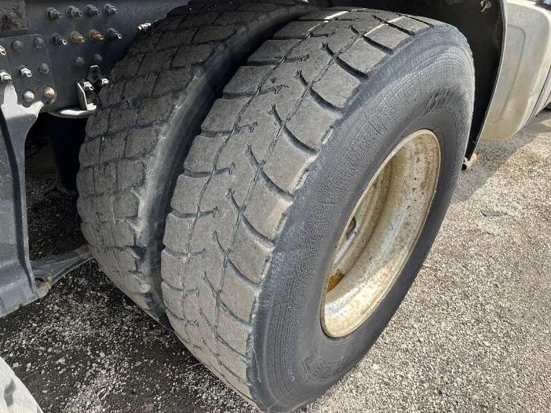 Camion ampliroll Volvo FM12 - 340