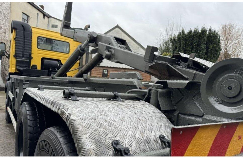 Camion ampliroll Volvo FM12 6x6 Hook lift