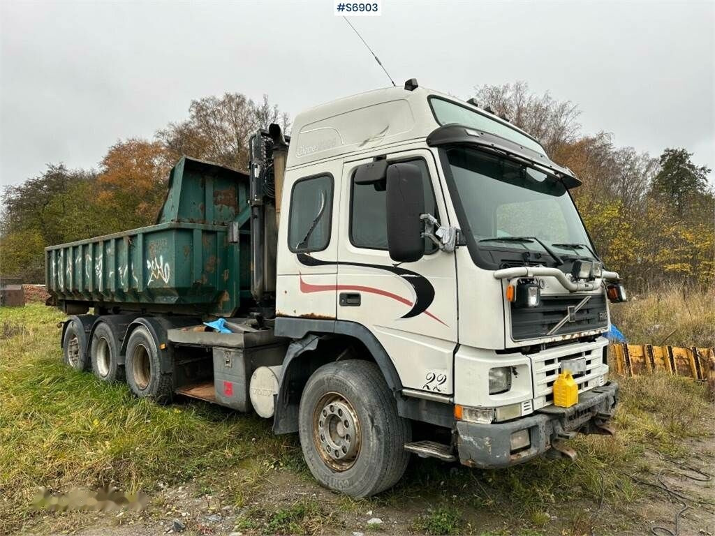 Camion ampliroll Volvo FM12 Hook truck with flatbed