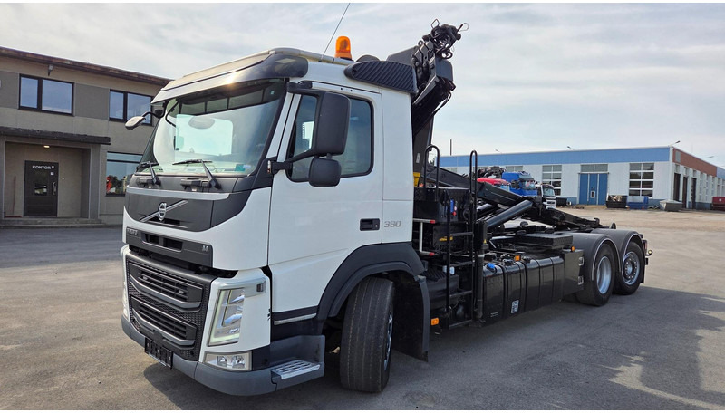 Camion ampliroll Volvo FM330 6X2*4